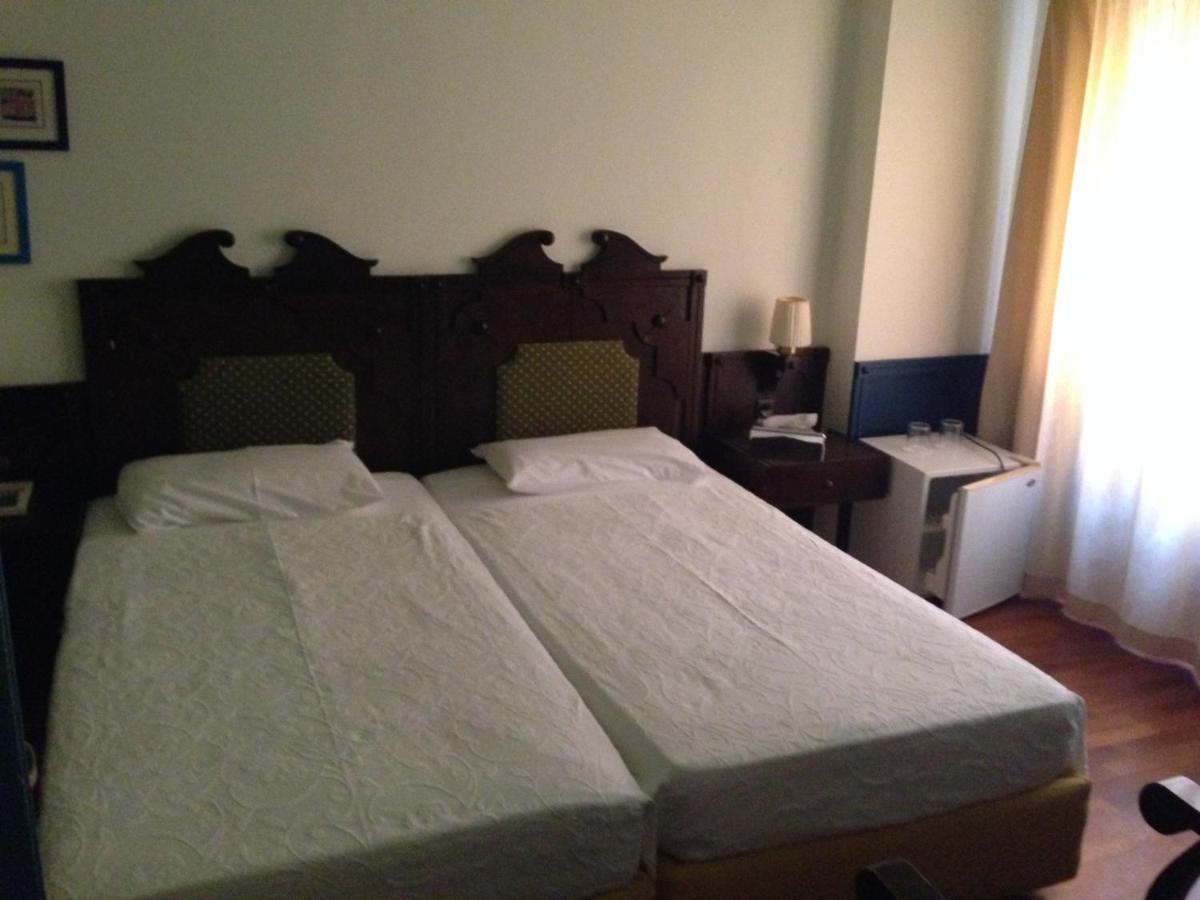 Hotel Aliki ซีมี ห้อง รูปภาพ