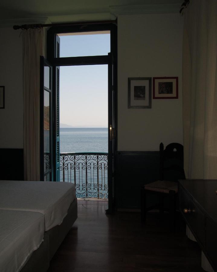 Hotel Aliki ซีมี ภายนอก รูปภาพ